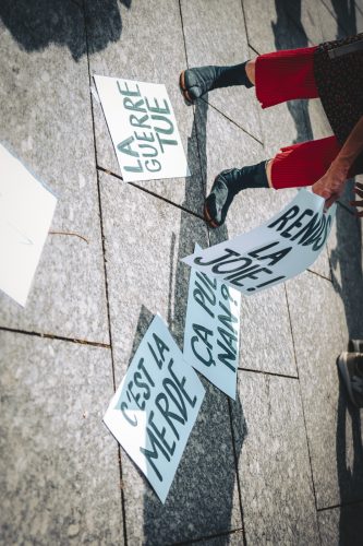 10 septembre, bloquons tout, Affiche, pancarte, manifestant, merde