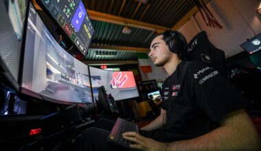 Le jeune Ajaccien, Gregory Ballati, est team manager de l'écurie virtuelle de Romain Grosjean, l'ancien pilote français de Formule 1