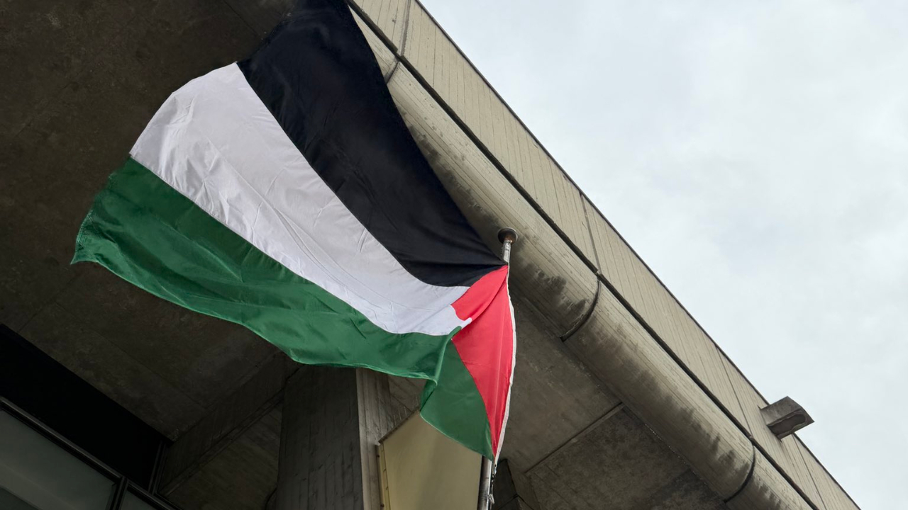 le drapeau palestinien arraché, la mairie porte plainte