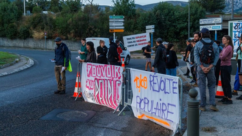 Dès l'aurore, une vingtaine de personnes tractaient à La Valentine, dans le rond-point de Leroy Merlin.