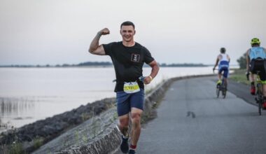 Un ancien marin-pompier de Marseille traverse la France en courant pour "briser le tabou" du suicide
