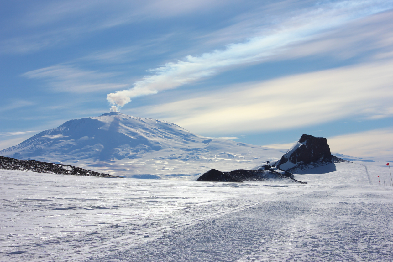 volcans antarctique terre plate