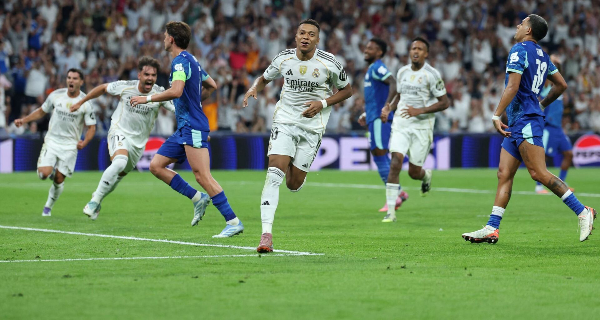 Ligue des champions - A 11 contre 10, Marseille subit la loi du Real Madrid avec un doublé de Mbappé sur penalty