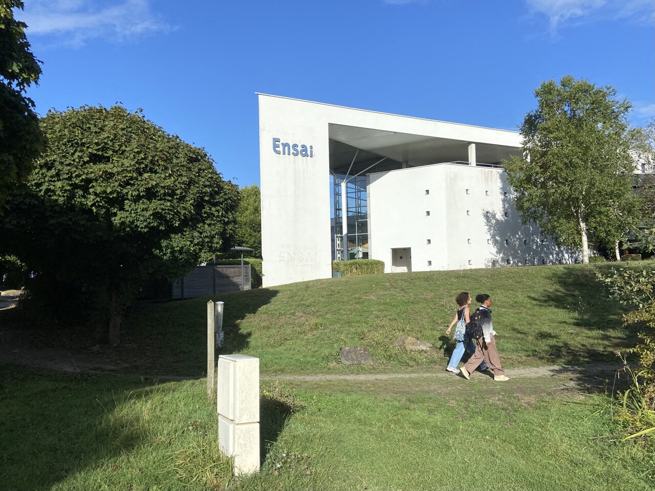 Près de Rennes. Lors de cette rentrée scolaire, les étudiants de ces cursus seront payés 1 800/mois