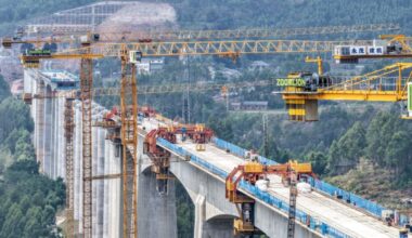 La Chine finalise la construction de cette "merveille industrielle" de 953 mètres de long conçue pour des TGV à 350 km/h