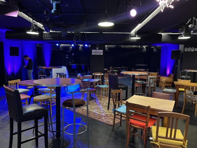 Quai de scène salle de spectacle