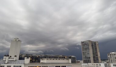 De la pluie et de gros coups de vent, la météo va se dégrader complètement à Paris et en Île-de-France