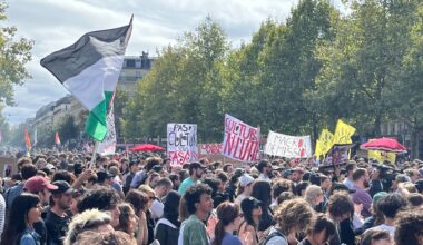 de nouvelles tentatives de blocages à Paris, des interpellations