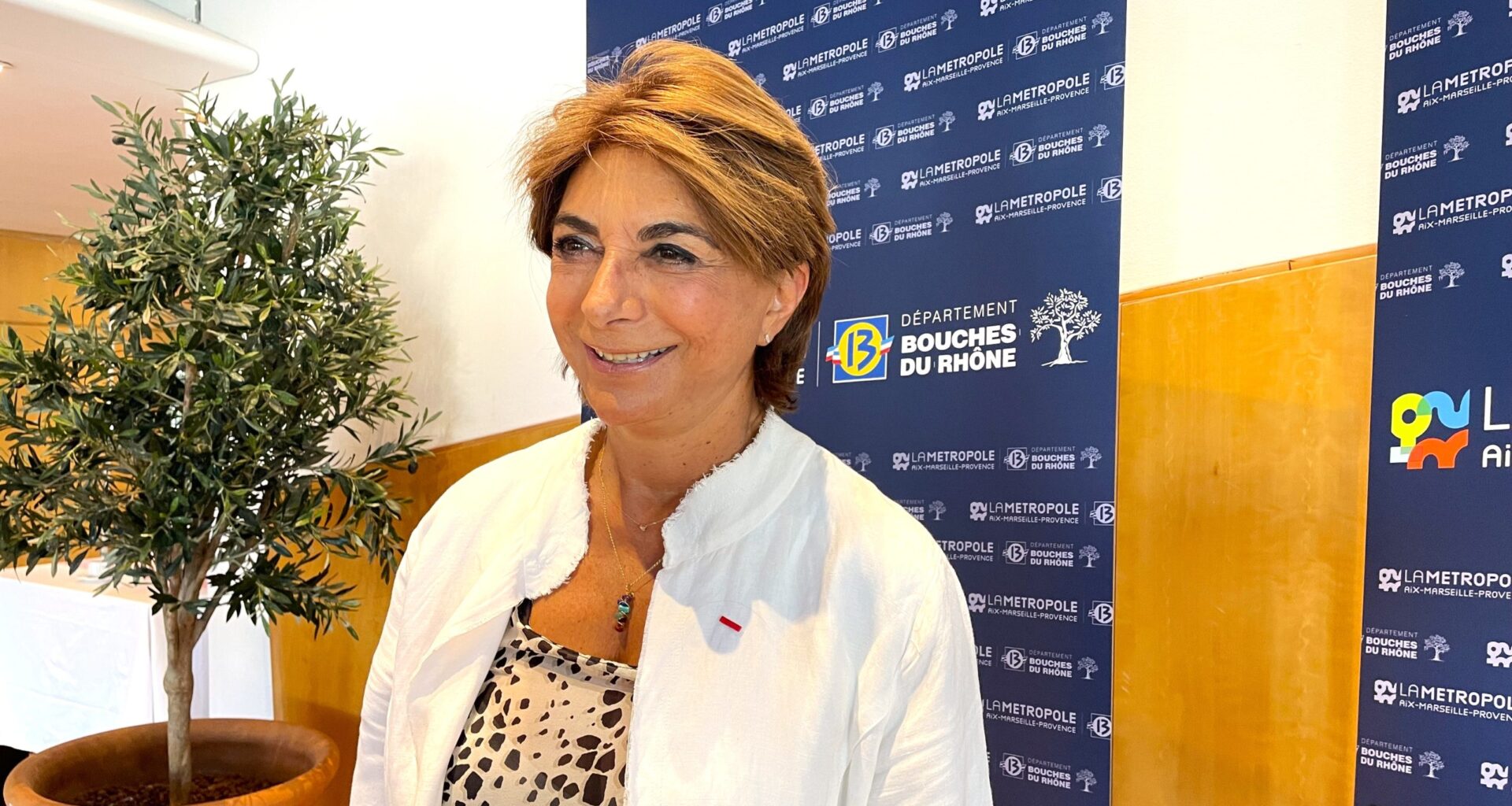 Martine Vassal candidate aux municipales à Marseille : "J'y réfléchis de plus en plus"