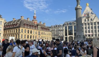 Vivez les premières heures du plus grand vide-grenier d'Europe