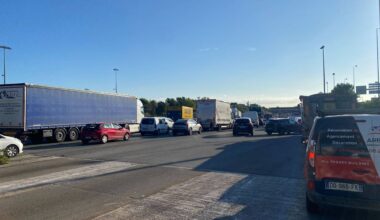 Incendie de véhicule et ralentissements: circulation compliquée ce matin sur l’A8 entre Nice, Antibes et Cannes
