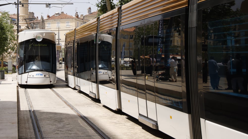 en raison du malaise d'un passager, la ligne T3 du tram est perturbée à Marseille