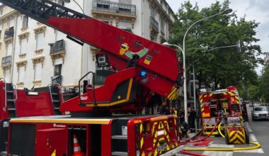 Nice. Un incendie se propage dans une casse automobile, des voitures calcinées