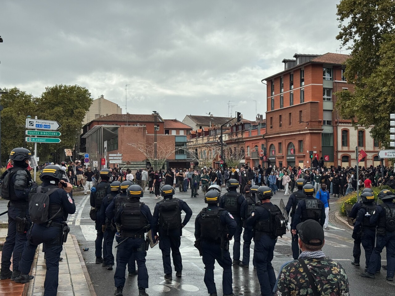 13 000 à 30 000 manifestants dans les rues de Toulouse, des incidents éclatent