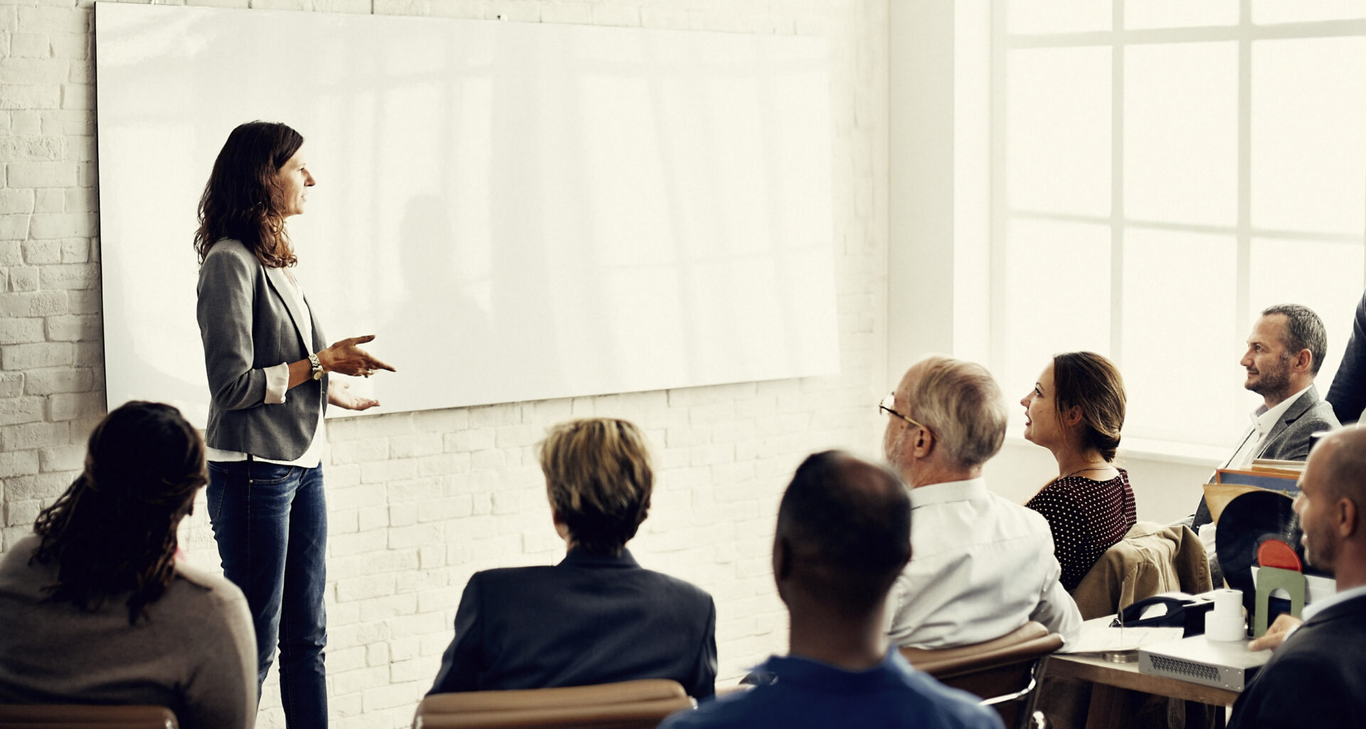 © Shutterstock - Le 16 septembre prochain, le public est invité à se rendre dans les centres Afpa franciliens lors d'une Journée Portes Ouvertes pour se renseigner sur la formation professionnelle.