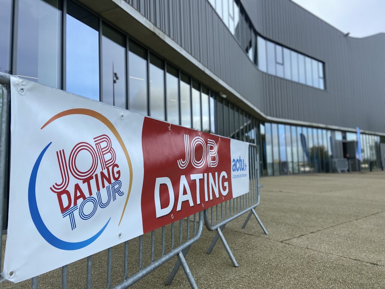 avec actu Rennes, le Job Dating Tour de retour à la Glaz Arena mardi 14 octobre