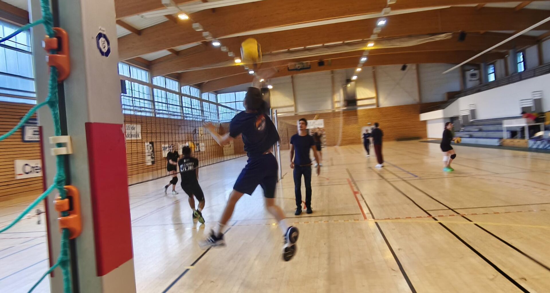 Une journée 100 % volley réussie à la Halle des Sports