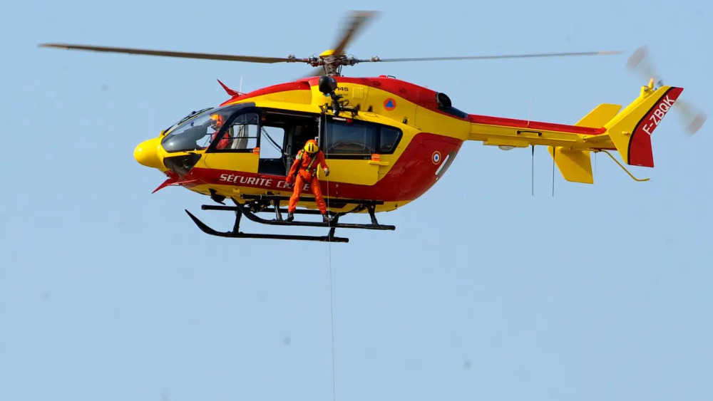 un homme évacué par hélicoptère après avoir heurté un platane à proximité des Alpilles