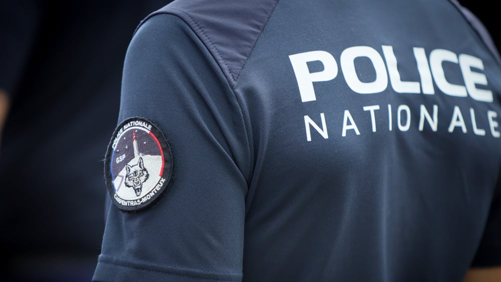 un homme avoue avoir tué sa compagne à coups de couteau
