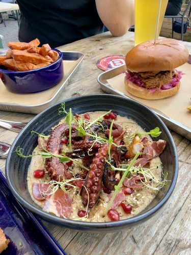 La base bar restaurant burger tapas IMG_8569 2