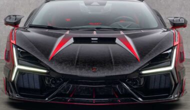 Le nouveau sponsor de ce pilote de F1 lui livre sa Lamborghini Revuelto personnalisée !