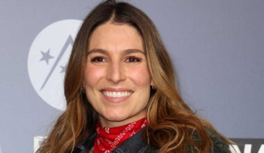 Laury Thilleman : pourquoi son accident de surf a eu une incidence positive sur sa vie