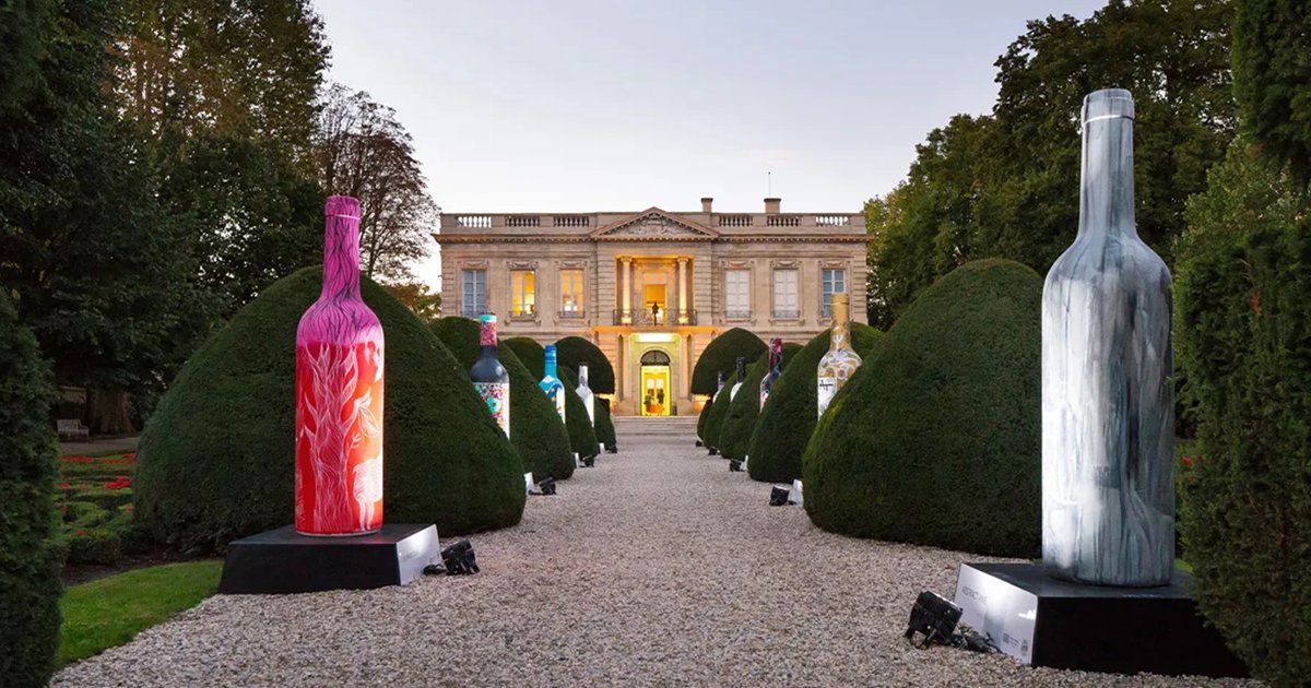 À Bordeaux, Bernard Magrez fait naître un sommelier digital !