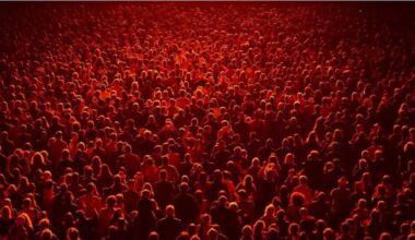 "Pas un jour sans une nuit", des œuvres compactes à impact