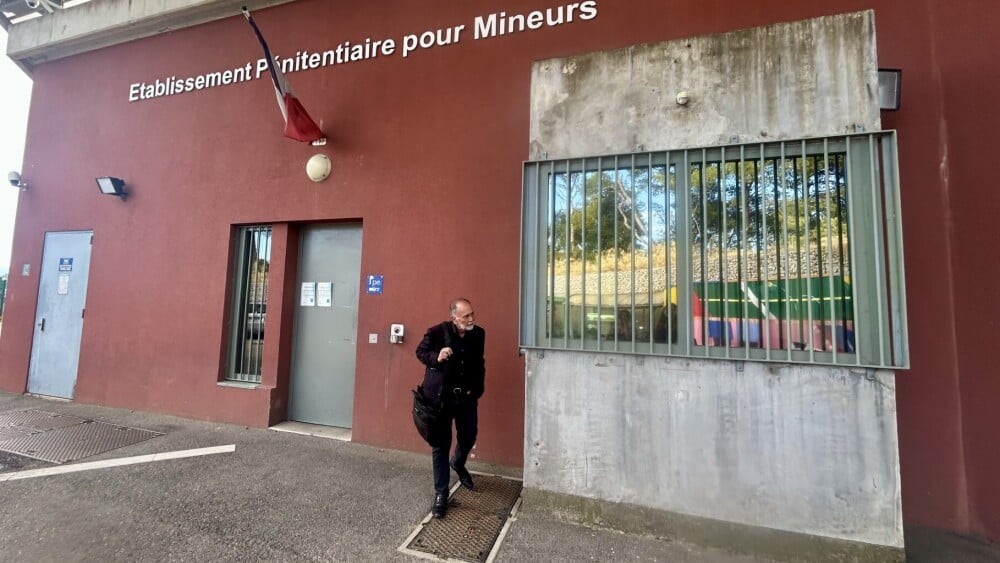 Prison pour mineurs de la Valentine à Marseille : un sénateur en inspection