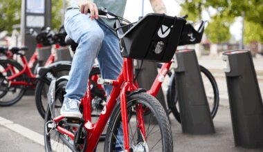fiasco des nouveaux vélos partagés, volés comme des petits pains