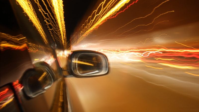 Les automobilistes dénoncent aussi les freinages brusques pour éviter le flash, générant des ralentissements en chaîne. Même si ce comportement s'observe pour chaque radar français ! 