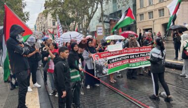 à la Porte d'Aix, avec ceux qui n'ont "pas quitté Gaza des yeux"