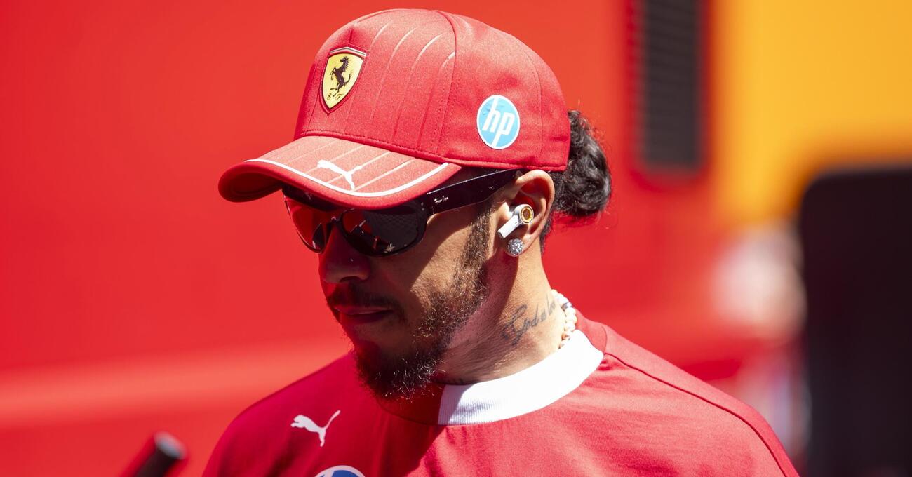 Ferrari, que t'est-il arrivé ? Hamilton court pour Mercedes, Leclerc pourrait dire adieu à Maranello. Et le seul bilan à venir est négatif.