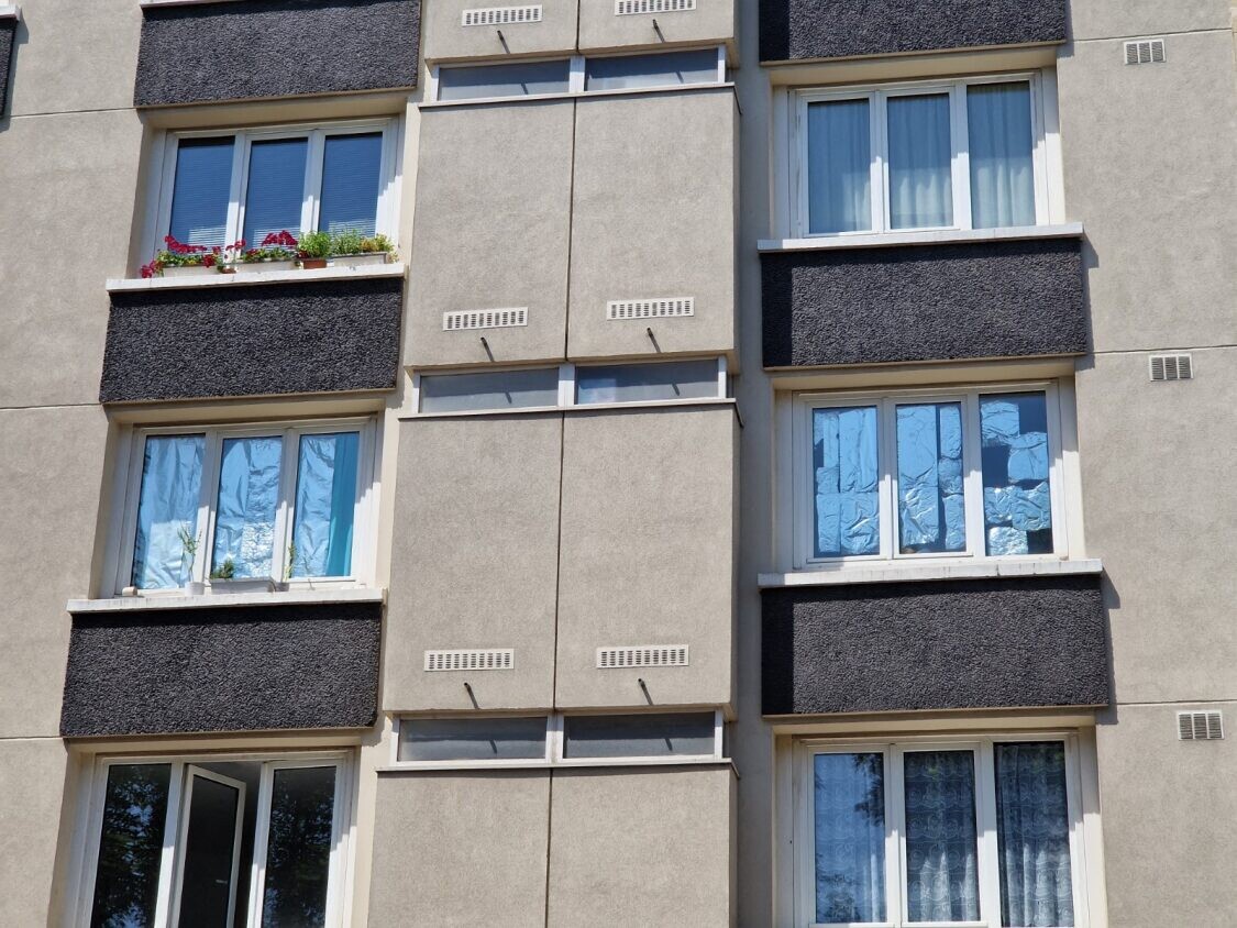 les préfets assignés en justice par plusieurs associations