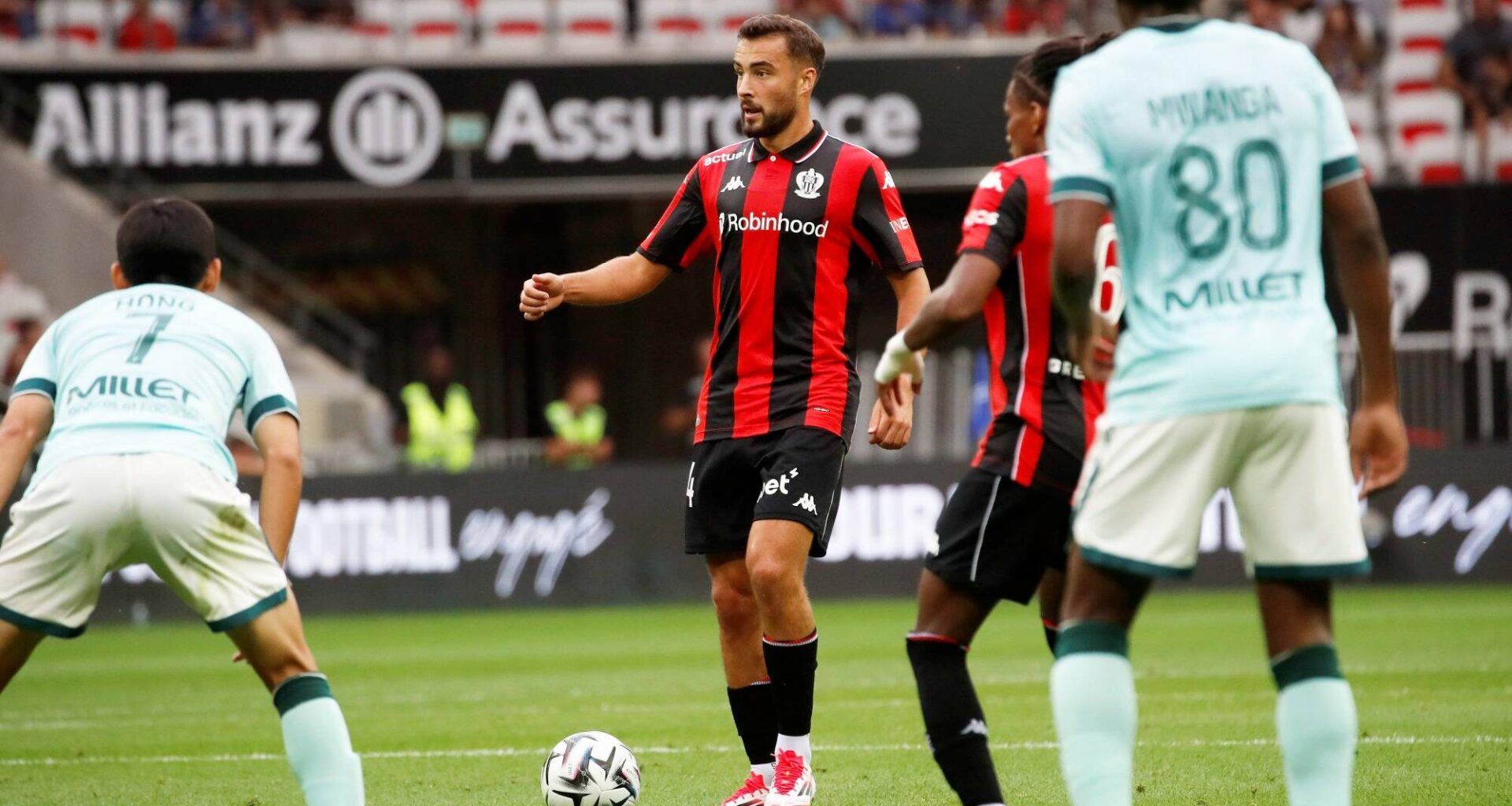 Auteur d'un premier match canon avec l'OGC Nice, Charles Vanhoutte déjà comme à la maison
