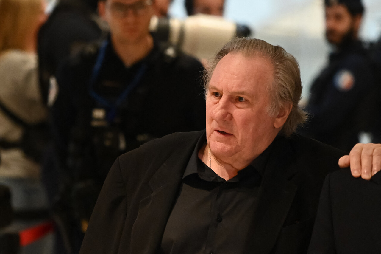 Gérard Depardieu renvoyé en procès pour viols sur l’actrice Charlotte Arnould
