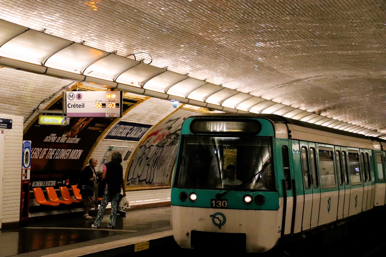 Des actes de "sabotage" dans plusieurs stations de métro à Paris, la RATP dépose plainte