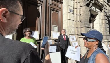 À Marseille, une fausse vente aux enchères pour dénoncer le patrimoine "bradé" par le Département