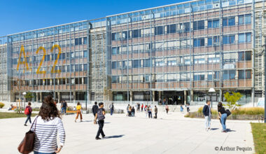 Une pharmacie expérimentale forme les étudiants de Bordeaux