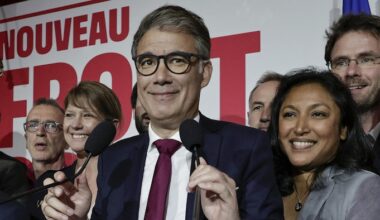 Olivier Faure livre un discours.