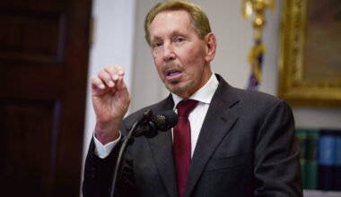 Qui est Larry Ellison, pionnier du techno-fascisme et nouvel homme le plus riche du monde