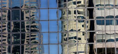 Ile-de-France : le défi de l’inadaptation des tours de verre au changement climatique