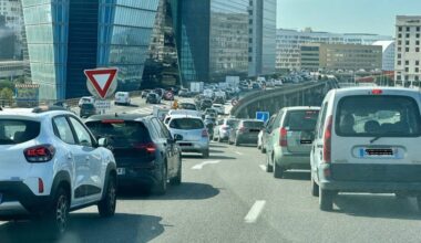 la circulation est complètement saturée sur l'A55 à la sortie de Marseille