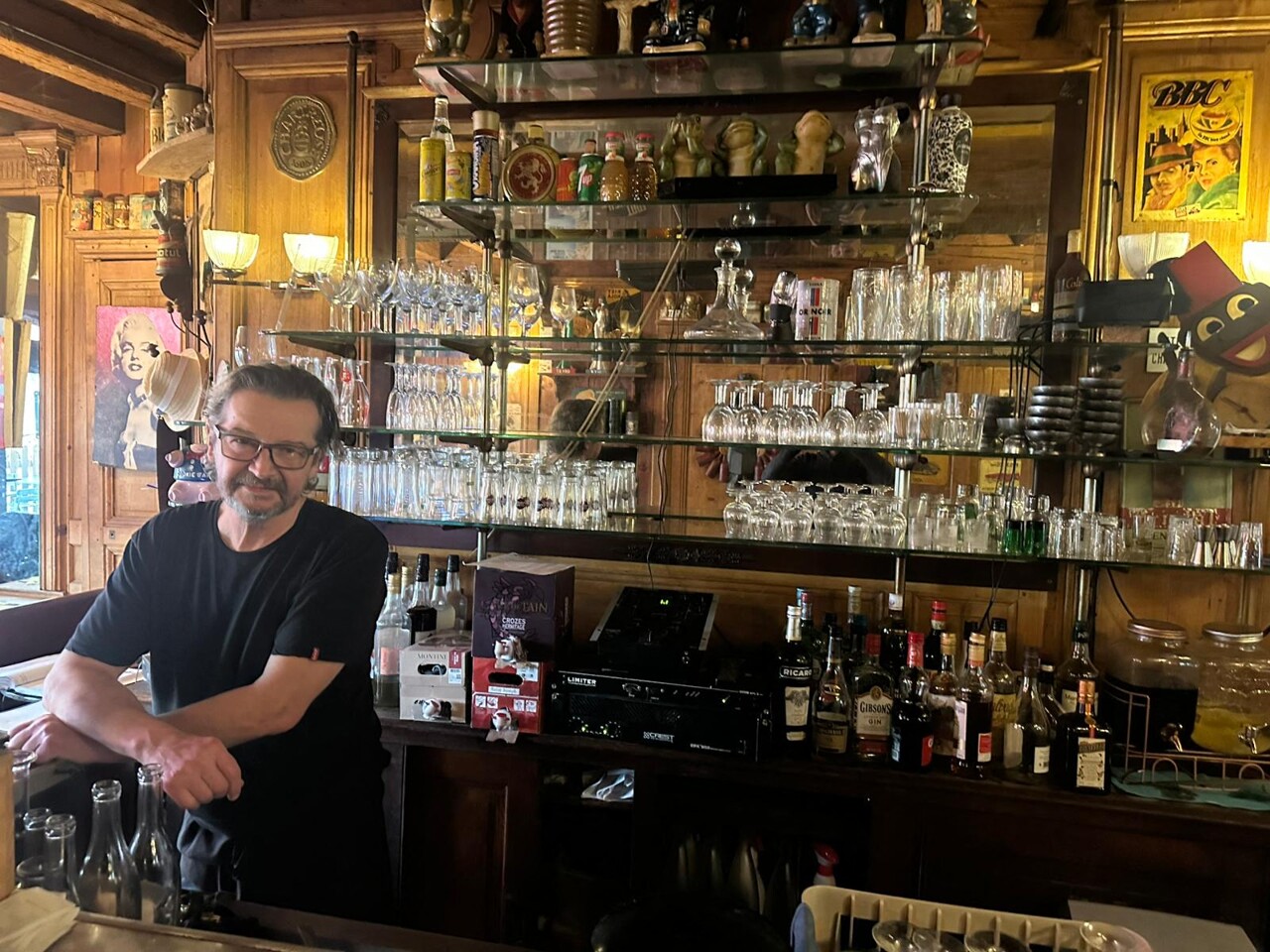 Lyon. Trop généreux sur les tournées offertes aux clients, ce bar est menacé de fermer