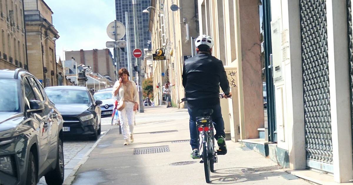 des ateliers pour rappeler les règles de circulation à trottinette et à vélo