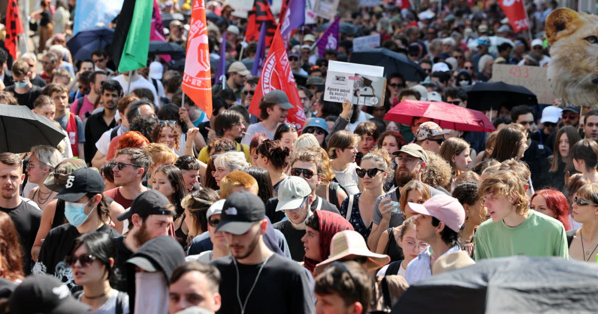 deux collectifs citoyens appellent à manifester