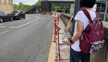 depuis décembre, le trottoir toujours condamné