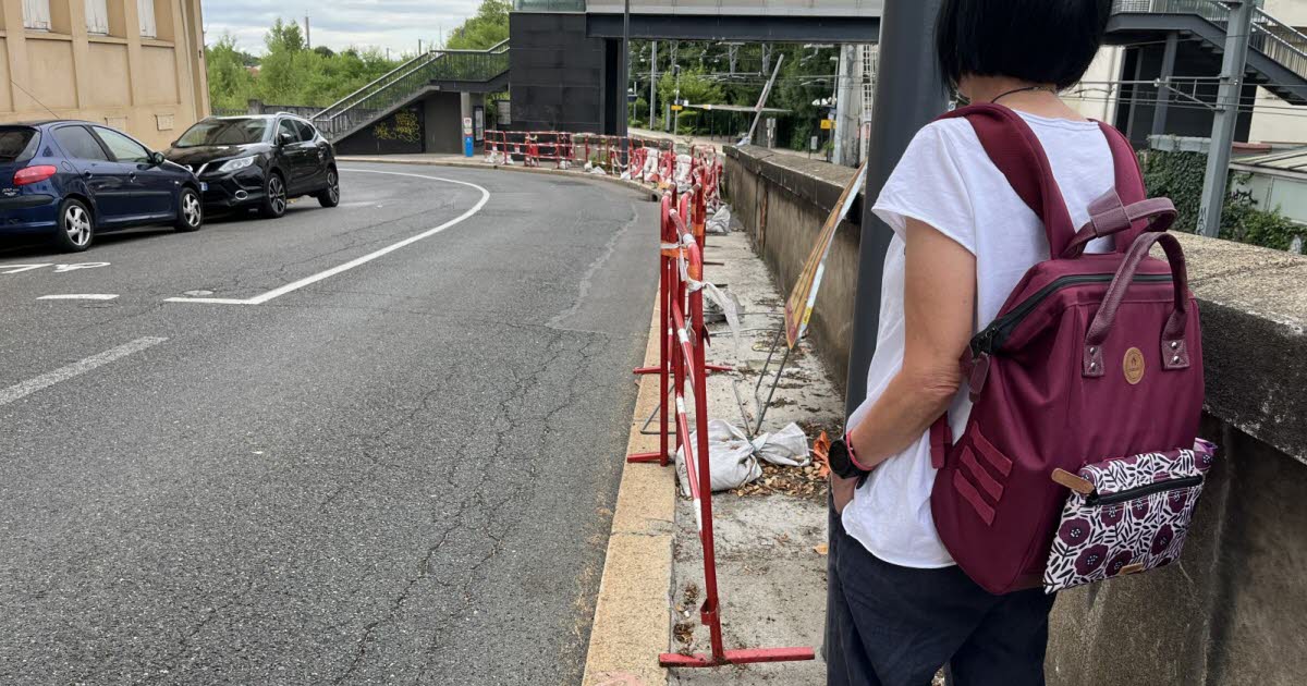 depuis décembre, le trottoir toujours condamné