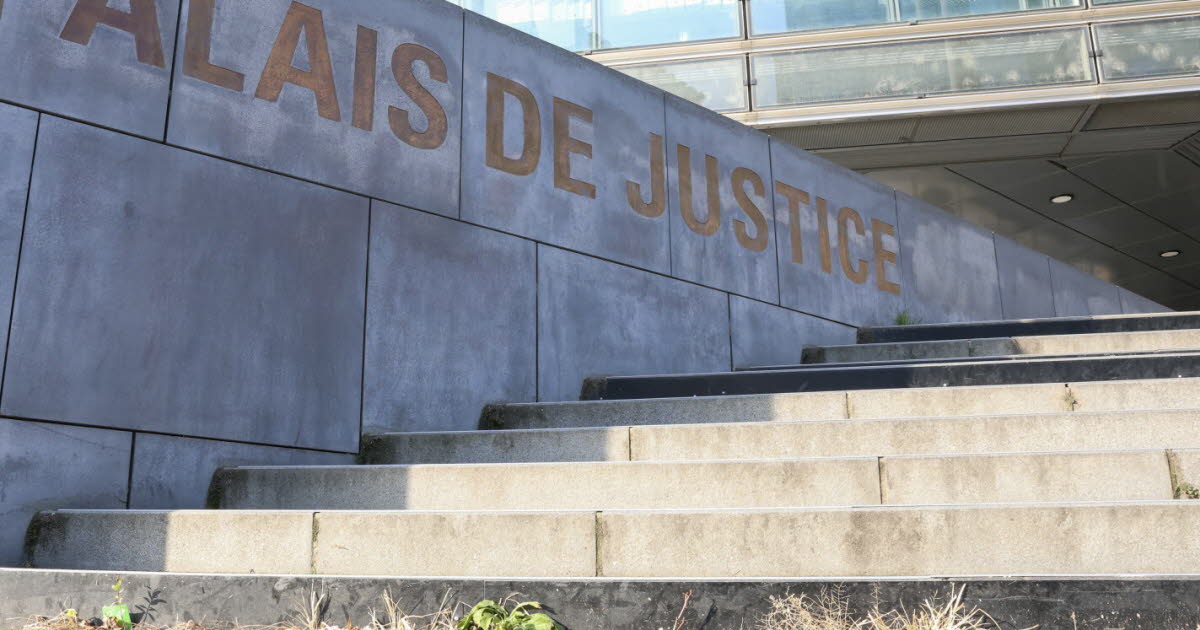 12 mois de prison ferme