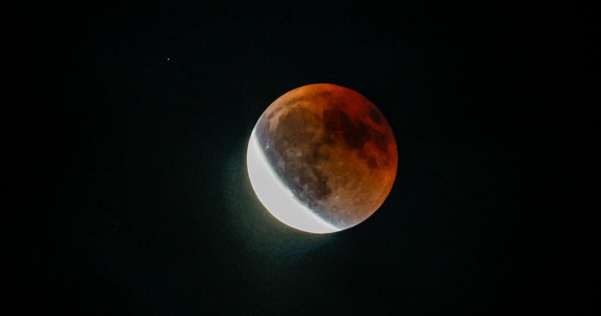 découvrez en images cette éclipse lunaire dans l'objectif de notre photographe